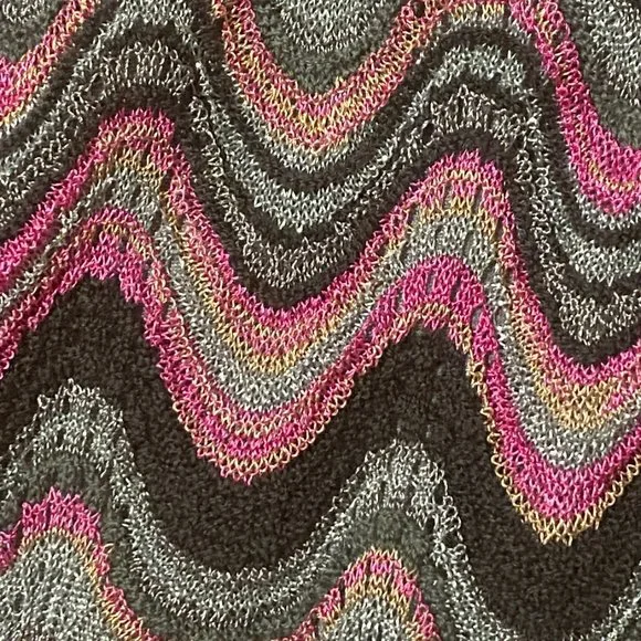 M Missoni Scalloped Edge Knit Skirt (S/M) - Picture 6 of 8